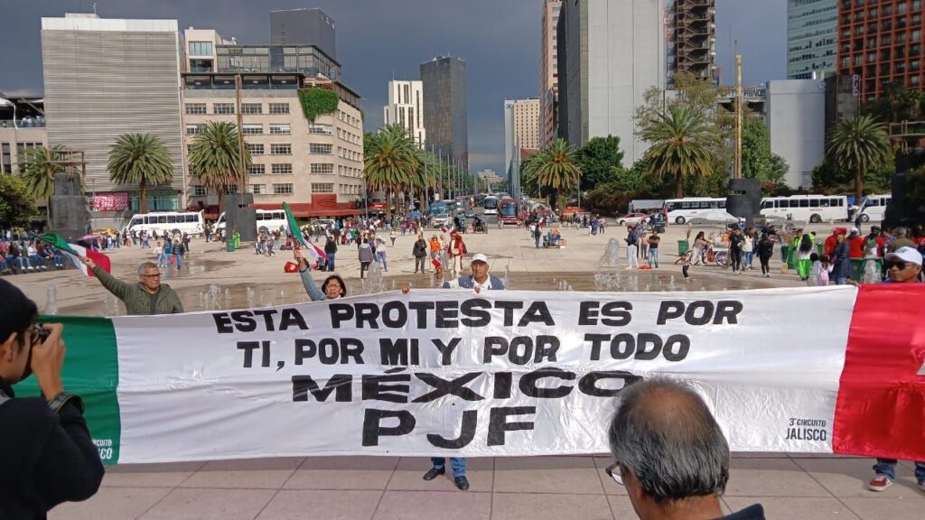 Trabajadores del Poder Judicial marchan en el día de Sheinbaum