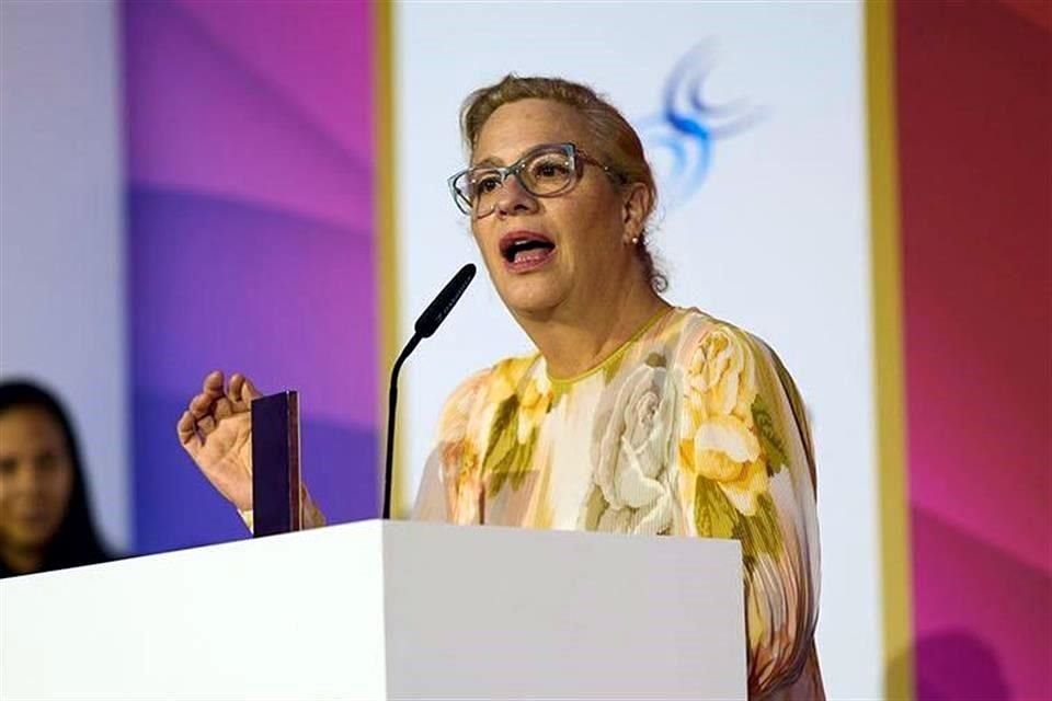 Detrás de las denuncias por abusos en sedes diplomáticas mexicanas: la Cancillería ordena: aguantar y no escalar