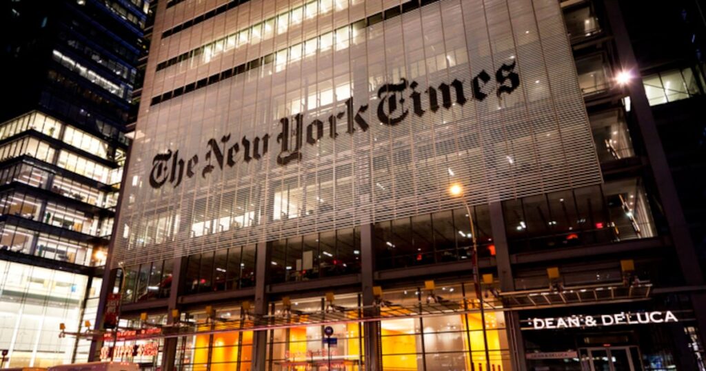 The New York Times despide a periodista por usar IA en reseña literaria