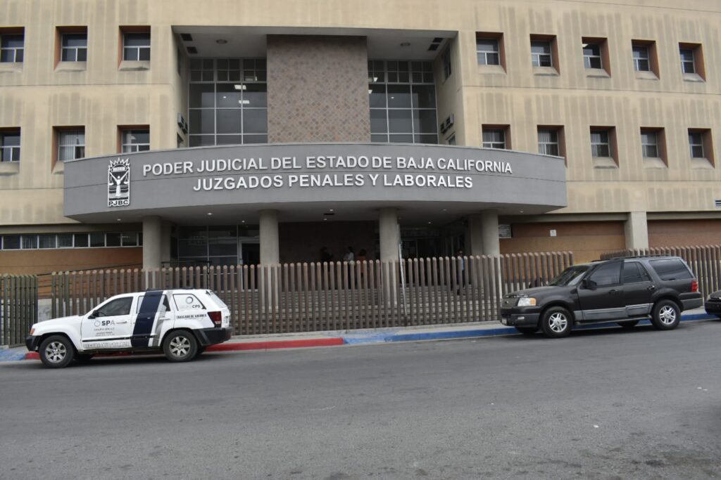 Declaran culpables a dos policías municipales de Tijuana por desaparición forzada de comerciante