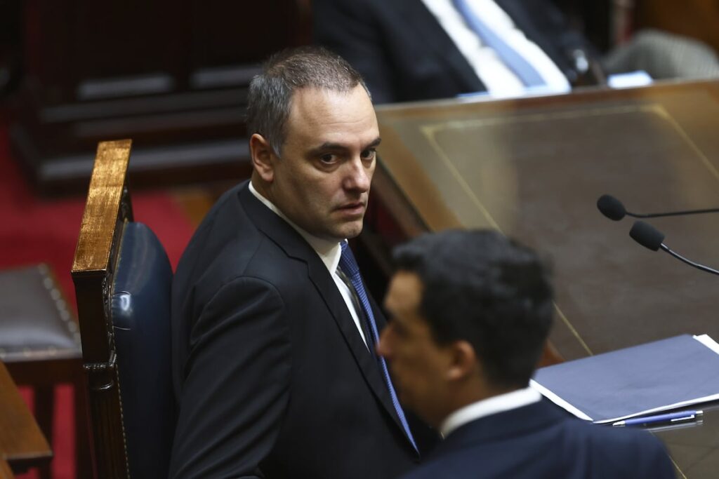 Manuel Adorni solicita acogerse a ley de inocencia fiscal para no explicar aumento patrimonial