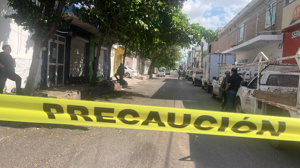 Balean a joven empleada en casa de cambio cerca del mercado La Juárez en Culiacán
